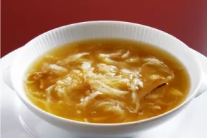 気仙沼産フカヒレのスープ